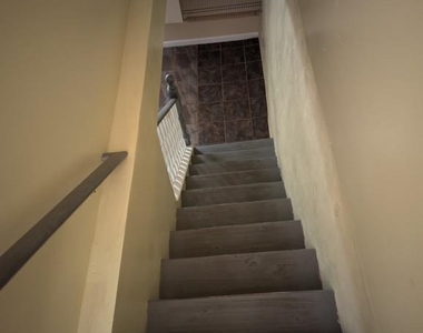 411 Greenwich Street - Photo Thumbnail 8