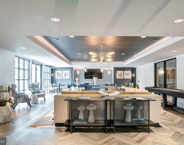 525 N Christopher Columbus Boulevard - Photo Thumbnail 13