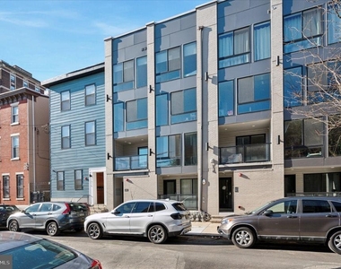 1316 N Franklin Street - Photo Thumbnail 3