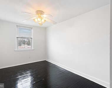 7675 Overbrook Avenue - Photo Thumbnail 7