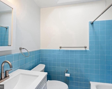 7675 Overbrook Avenue - Photo Thumbnail 8