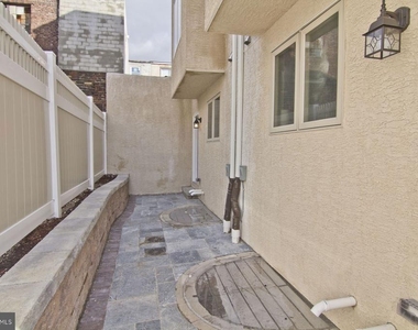 1142 N Hope Street - Photo Thumbnail 8
