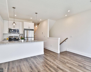 1709 S 4th Street - Photo Thumbnail 1
