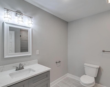 1309 S 52nd Street - Photo Thumbnail 9