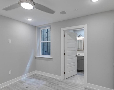1309 S 52nd Street - Photo Thumbnail 13