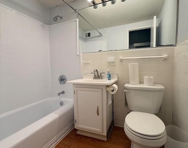 2101 Chestnut Street - Photo Thumbnail 9