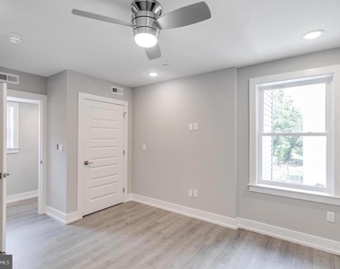 1309 S 52nd Street - Photo Thumbnail 14