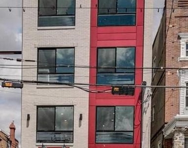 1309 S 52nd Street - Photo Thumbnail 3