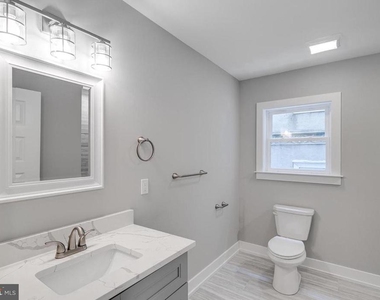 1309 S 52nd Street - Photo Thumbnail 13