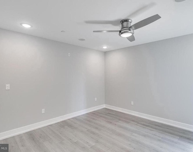 1309 S 52nd Street - Photo Thumbnail 11
