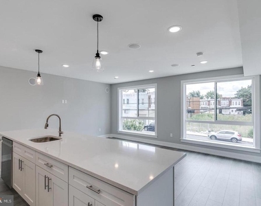 1309 S 52nd Street - Photo Thumbnail 1