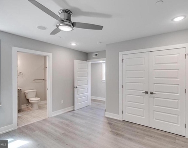 1309 S 52nd Street - Photo Thumbnail 9