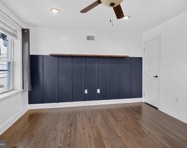 2147 E Hagert Street - Photo Thumbnail 20