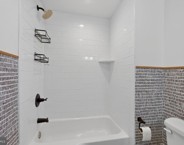 2147 E Hagert Street - Photo Thumbnail 26