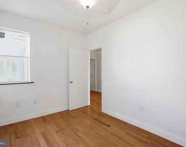 1317 S 22nd Street - Photo Thumbnail 33