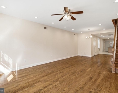 1317 S 22nd Street - Photo Thumbnail 4