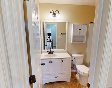5421 Biscoe Street - Photo Thumbnail 18