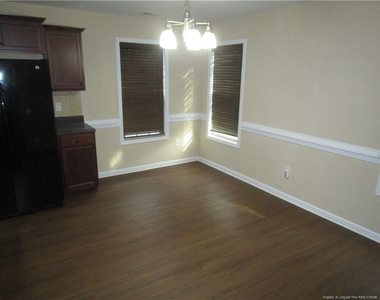 1164 Saint Johns Loop - Photo Thumbnail 10