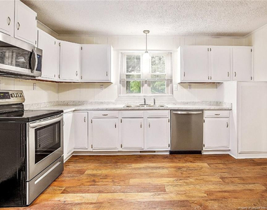10709 Ramsey Street - Photo Thumbnail 17