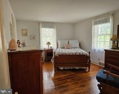 1453 Washington Lane - Photo Thumbnail 12