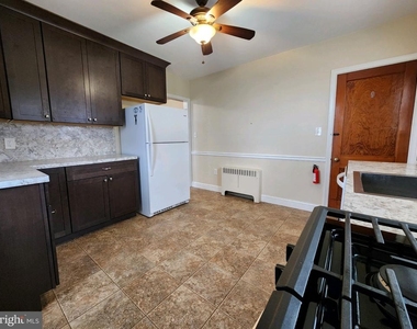 842 Bethlehem Pike - Photo Thumbnail 3