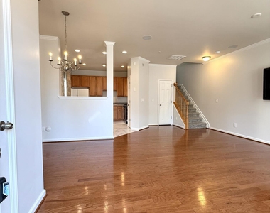2221 Raven Road - Photo Thumbnail 2