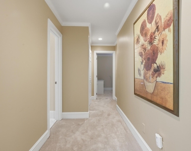 7514 Wellesley Park S - Photo Thumbnail 13