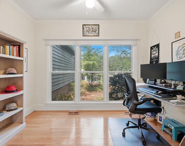 7514 Wellesley Park S - Photo Thumbnail 8