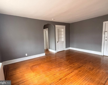 260 N Wycombe Avenue - Photo Thumbnail 1