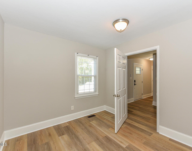 225 Douglas Street - Photo Thumbnail 11