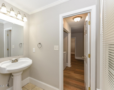 225 Douglas Street - Photo Thumbnail 12