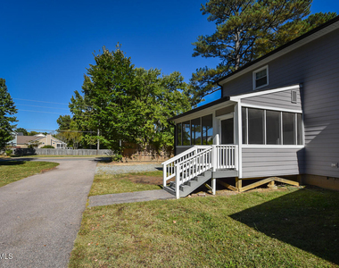 225 Douglas Street - Photo Thumbnail 24
