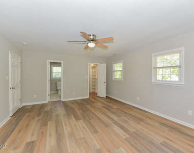225 Douglas Street - Photo Thumbnail 16