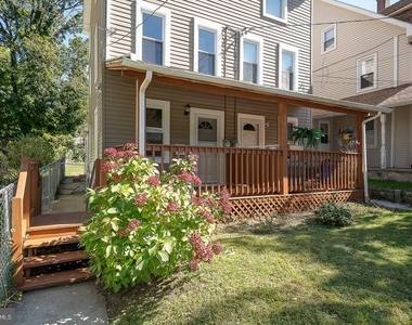 947 Glenbrook Avenue - Photo Thumbnail 1