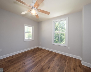 947 Glenbrook Avenue - Photo Thumbnail 20