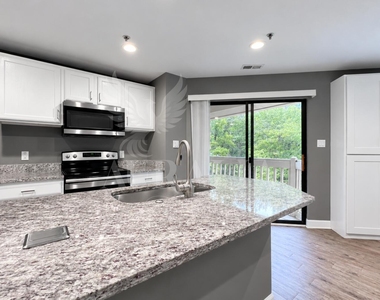 131 New Kent Place - Photo Thumbnail 13