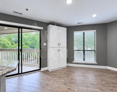 131 New Kent Place - Photo Thumbnail 9
