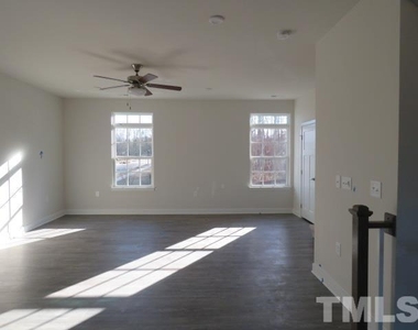 1219 Bradburn Drive - Photo Thumbnail 6