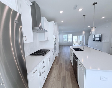 9045 Hazy Jade Way - Photo Thumbnail 3