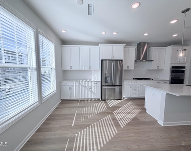 9045 Hazy Jade Way - Photo Thumbnail 1