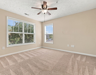 3310 Harbour Pointe Place - Photo Thumbnail 13
