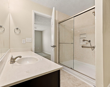 3310 Harbour Pointe Place - Photo Thumbnail 25