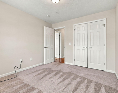 3310 Harbour Pointe Place - Photo Thumbnail 16