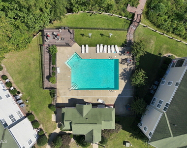 3310 Harbour Pointe Place - Photo Thumbnail 32