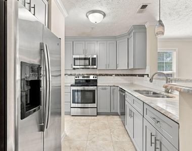 3310 Harbour Pointe Place - Photo Thumbnail 1