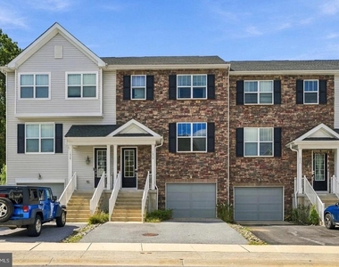 1874 Boulder Drive - Photo Thumbnail 2