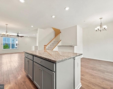 1874 Boulder Drive - Photo Thumbnail 12