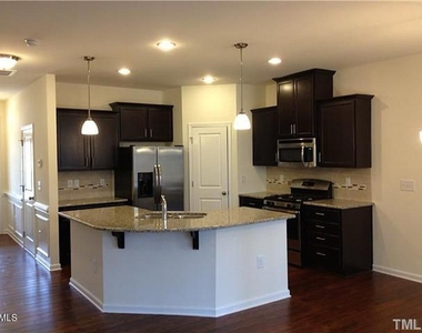 738 Treviso Lane - Photo Thumbnail 11