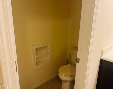 738 Treviso Lane - Photo Thumbnail 30