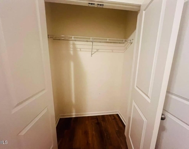 738 Treviso Lane - Photo Thumbnail 18